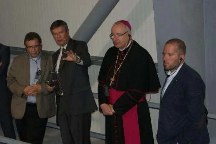 Bild: Hoher Besuch bei PET to PET Recycling Österreich GmbH