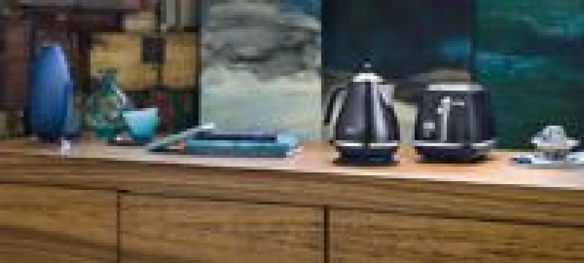 (FOTO: De'Longhi) Die De'Longhi Icona Elements Frühstücksserie in Ocean Blue