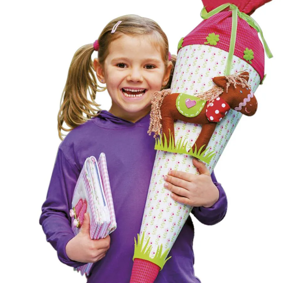 Schultüten Kreativwettbewerb bei Papier LIEBL (Foto: frechverlag)