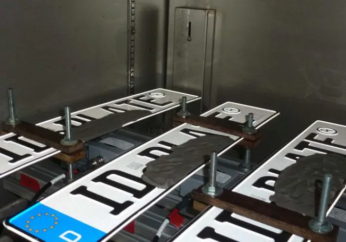 Bild: Gefahrenabwehr über das Auto-Kennzeichen - IDePLATES könnten Sicherheitslage verbessern