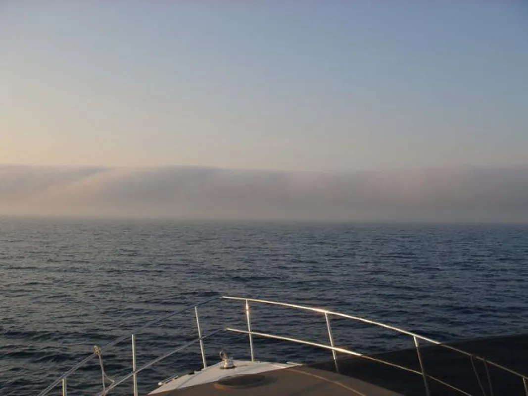 Plötzlich auftretender Nebel ist nicht nur für Adriaskipper, sondern auch im Bereich der Balearen ein Problem. Da ist man froh, durch SeaHelp rechtzeitig gewarnt zu sein.