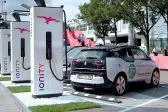 Bild: Schneider Electric unterstützt mit Trihal Transformator die Mobilitätswende