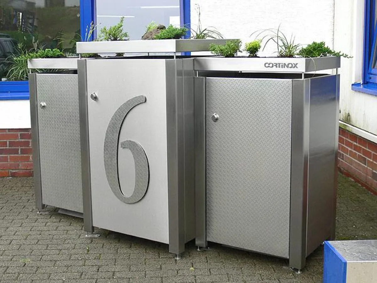 Mülltonnenverkleidung aus Edelstahl