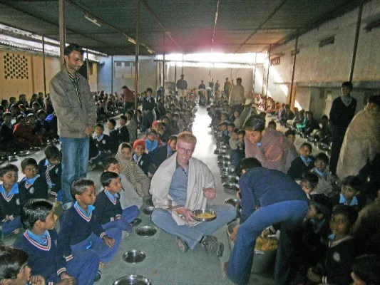 Bild: Steyler Bank leitet 2,78 Mio. € in Hilfsprojekte-Indienreise der Geschäftsführung