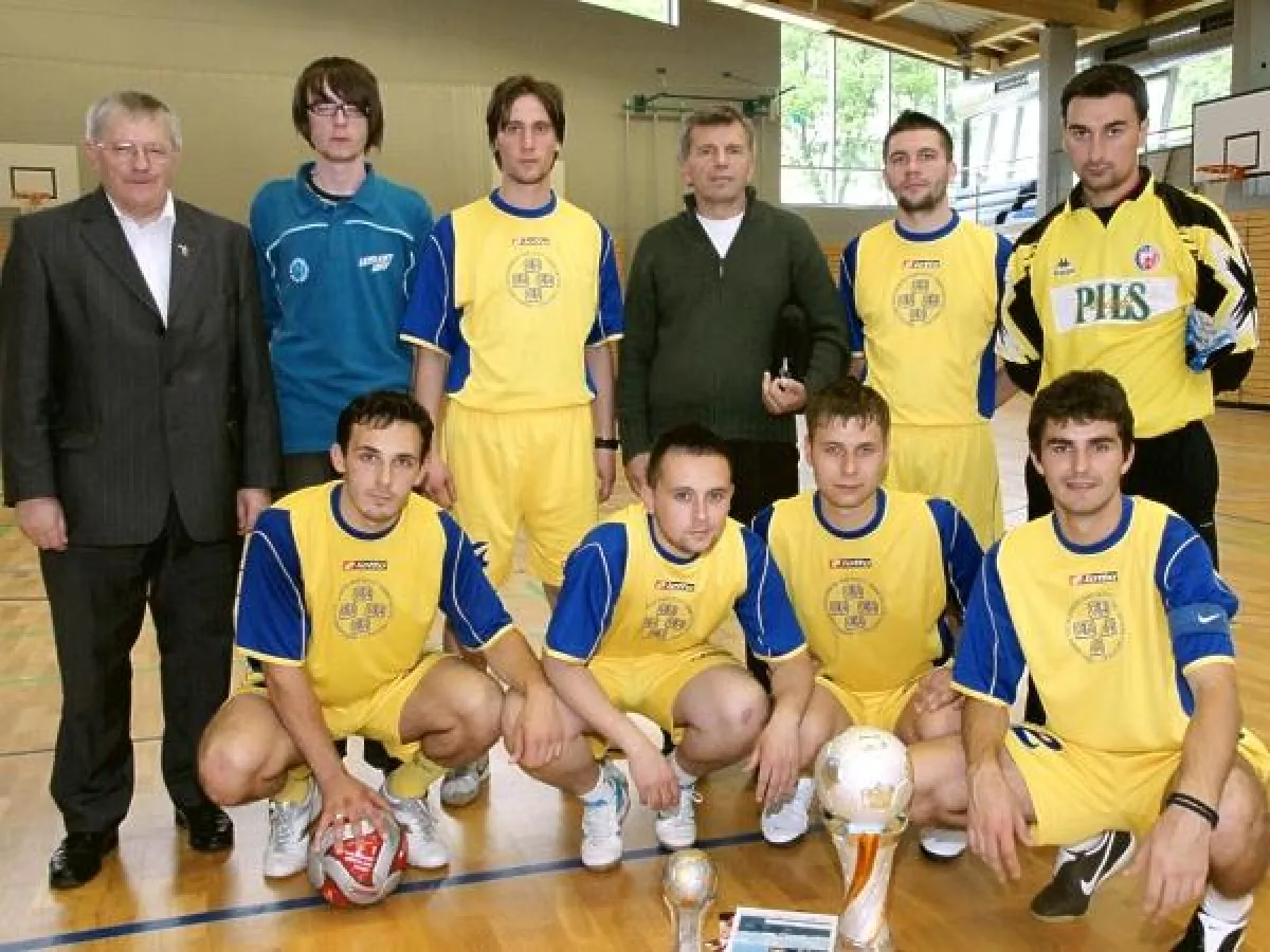 Die Gewinner aus Belgrad. Hinten links: Provinzial Pater Josef Grünner SDB (München)