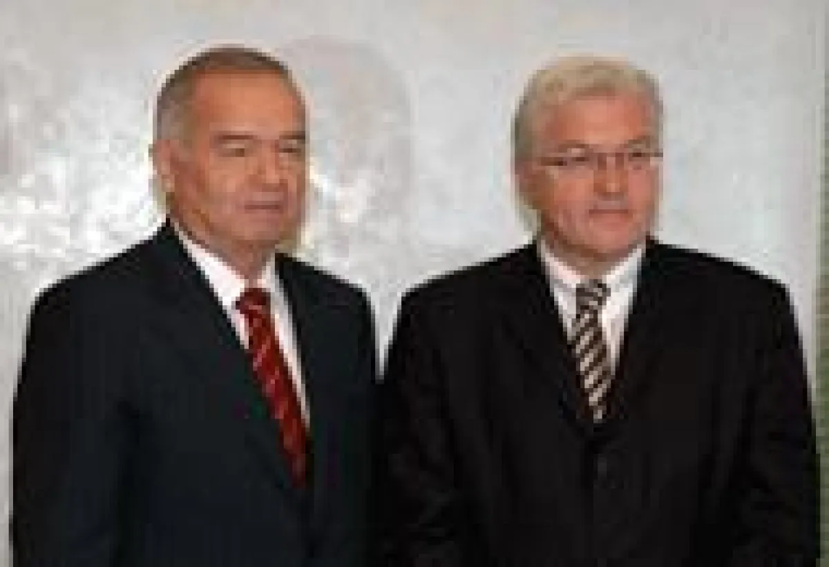 Präsident Islam Karimov und Bundesaussenminister Frank-Walter Steinmeier