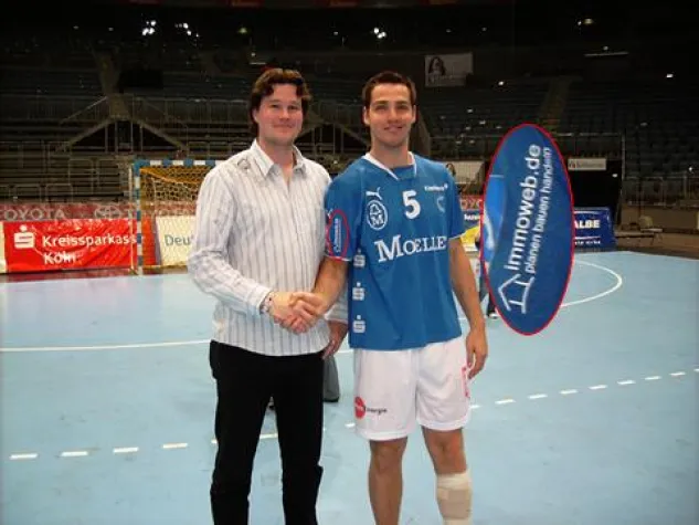 Bild: immoweb AG Trikotsponsor des Handball 1. Ligisten VfL Gummersbach
