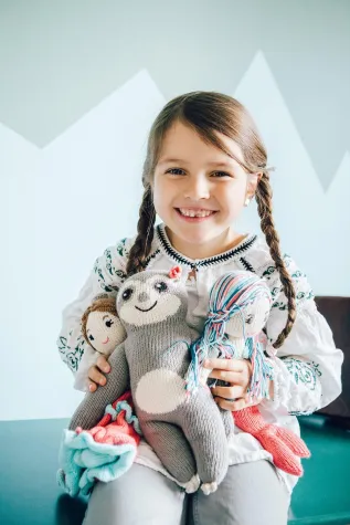Bild: Meerjungfrau, Pirat, Prinzessin und Ritter - Neue Strickpuppen zum Kuscheln und für Rollenspiele