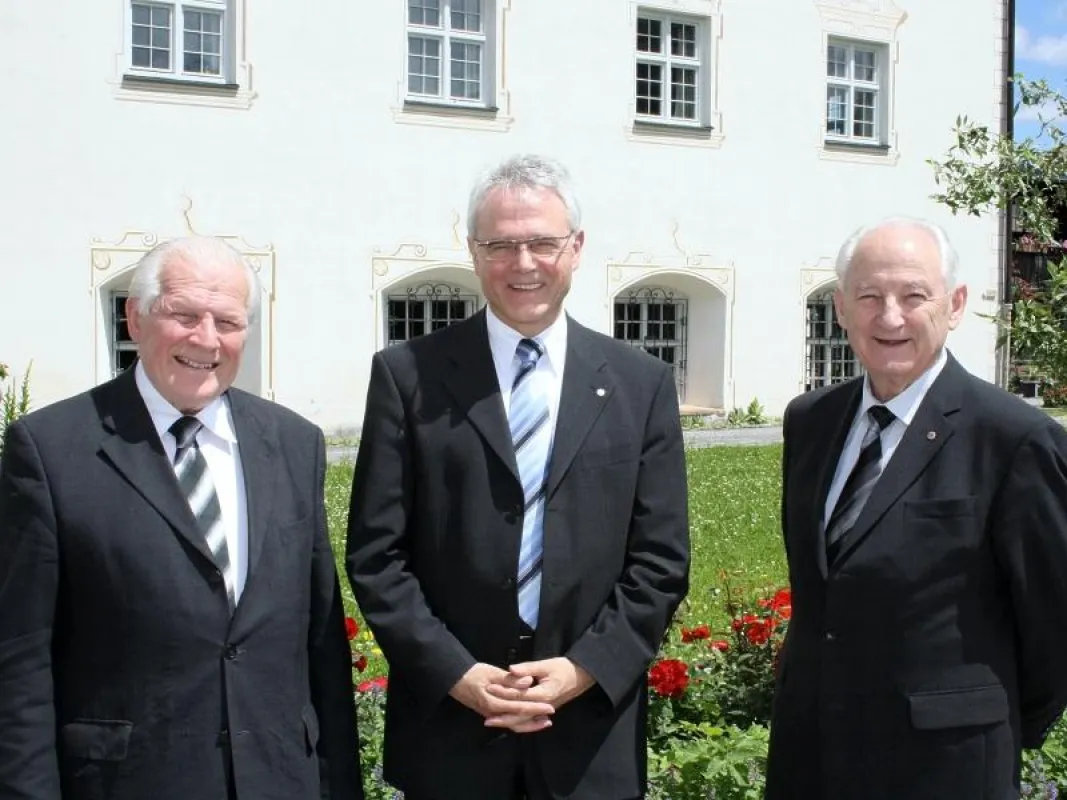 V.l.n.r.: Prof. P. DDr. Leo Weber SDB, Direktor P. Claudius Amann SDB, Prof. P. Ottmar Schoch SDB (Foto: Norbert Wolff)