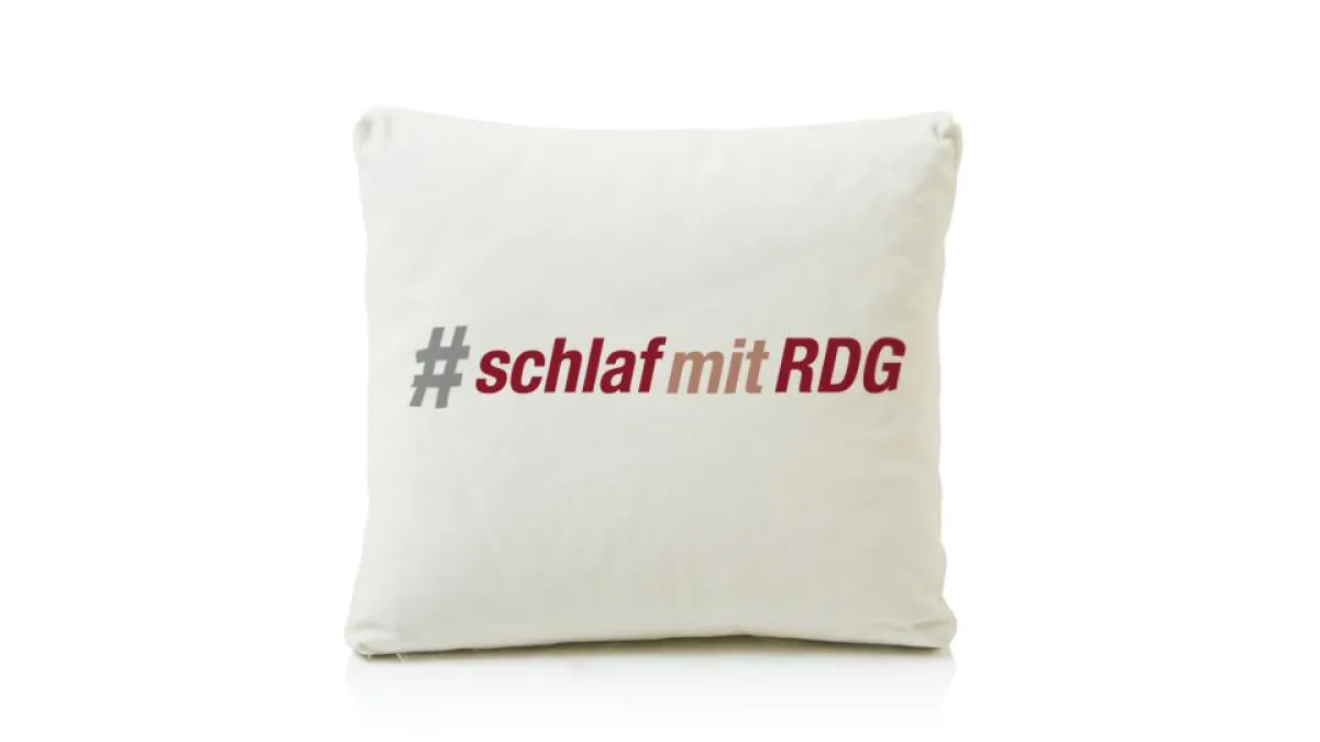 in Kissen mit dem Hashtag #schlafmitRDG – das Motto dieser Aktion