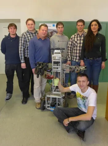 C-3PO zum Greifen: Humanoide Roboter Bild: C-3PO zum Greifen: Humanoide Roboter