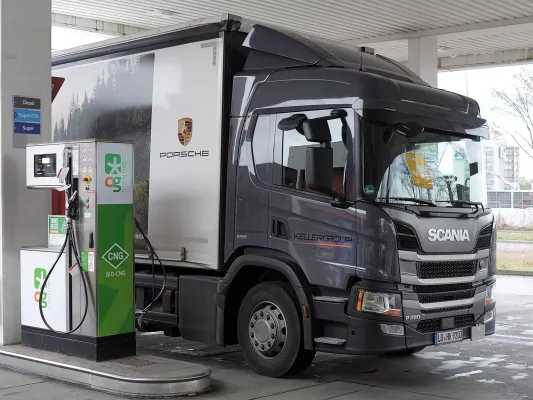 Bild: Klimaneutrale Logistik - OG eröffnet 150. CNG-Tankstelle in Deutschland