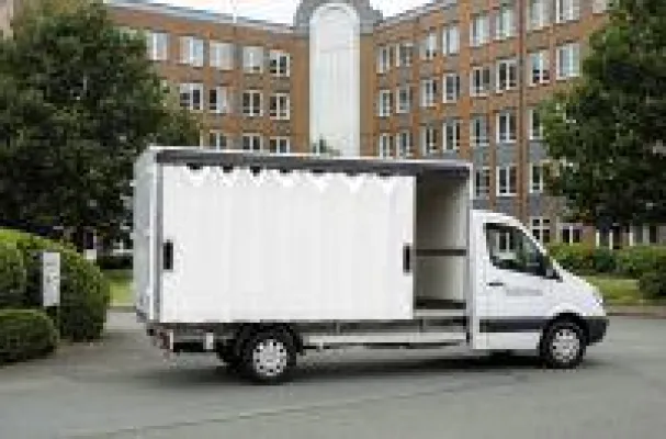 Bild: GETO City mit Planenschiebewand jetzt auch ein- und beidseitig einsetzbar