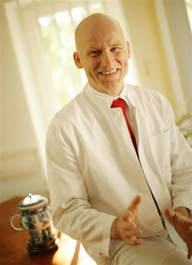 Prof. Doering von der Deutschen Klinik in Bad Elster: \