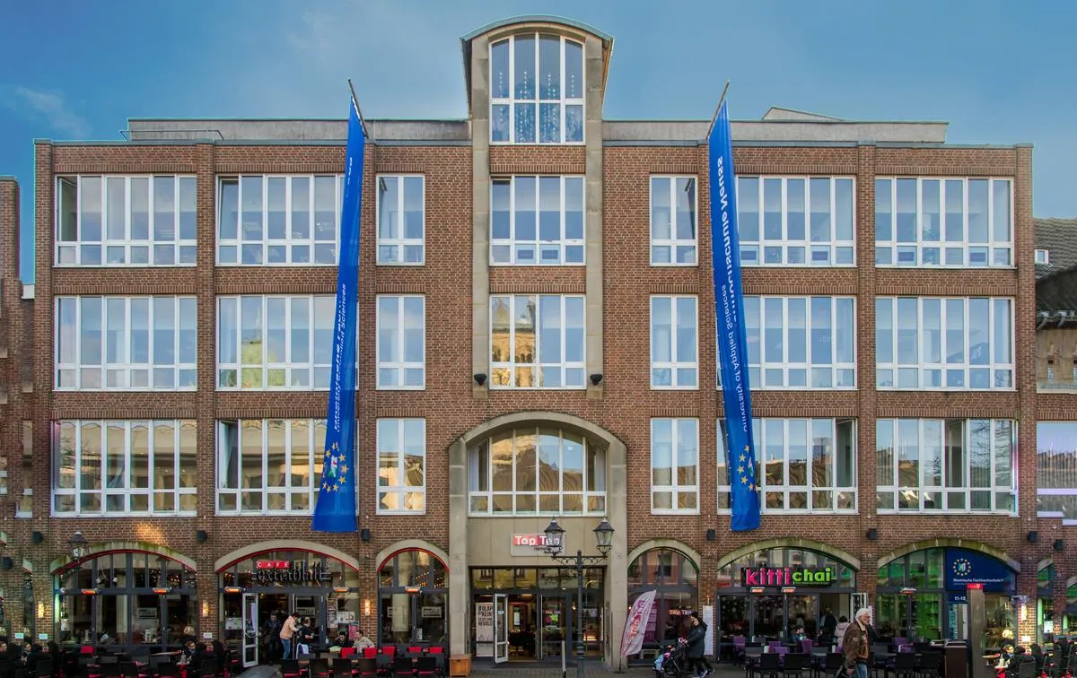 Rheinische Fachhochschule am Standort Neuss