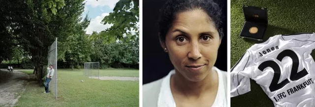 Bild: Steffi Jones im Ikonen-Museum Frankfurt: Multimediaausstellung "Pionierinnen des deutschen Frauenfußballs"