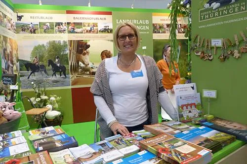 Land erleben in Berlin: Thüringer Ferien- und Bauernhöfe bieten Urlaub vom Alltag auf der Grünen Woche Bild: Land erleben in Berlin: Thüringer Ferien- und Bauernhöfe bieten Urlaub vom Alltag auf der Grünen Woche