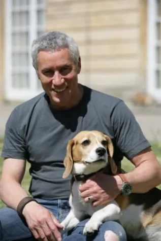 Bild: Am Sonntag, 3. Juni, ist Tag des Hundes mit Botschafter Ralph Herforth