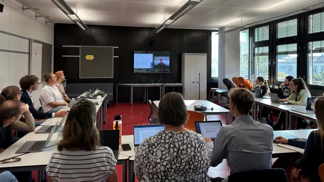 Digitale Technologien im Schulunterricht: Forschungs- und Nachwuchskolleg AQUA-d geht an den Start Bild: Digitale Technologien im Schulunterricht: Forschungs- und Nachwuchskolleg AQUA-d geht an den Start