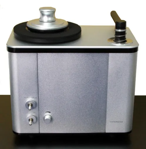 Neuheit bei Opera Consonance: Die neue Plattenwaschmaschine RCM mk2 Bild: Neuheit bei Opera Consonance: Die neue Plattenwaschmaschine RCM mk2