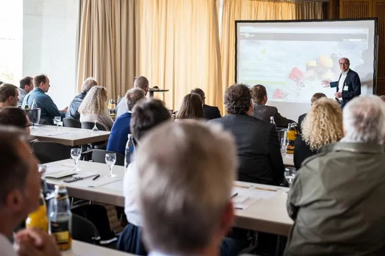 Treffen der Digitalisierungs-Profis in Freiburg Bild: Treffen der Digitalisierungs-Profis in Freiburg