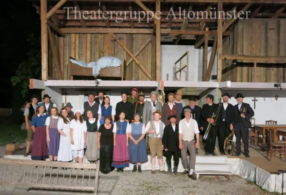 Bild: Welturaufführung von "Diridari – ein Spiel ums Geld" – Freilichttheater Altomünster