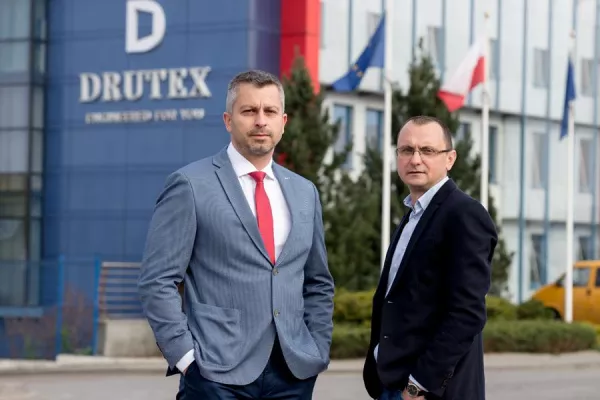 Bild: Neue Verantwortliche für Produktion und Vertrieb bei DRUTEX