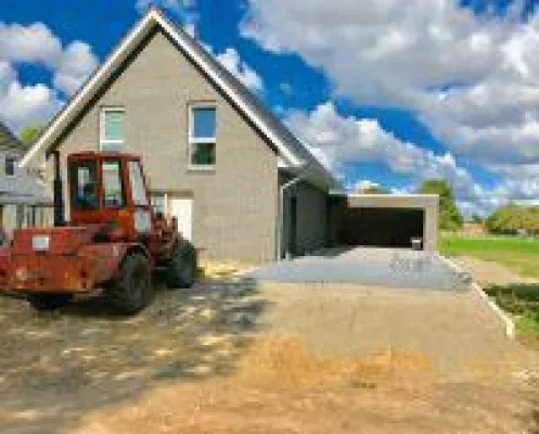 Bild: Allianz Jens Schmidt bietet 40 Jahre Zinsfestschreibung bei Baufinanzierungen