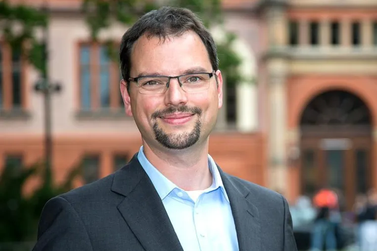 Bild: Heisenberg-Professur für Rostocker Physiker bewilligt