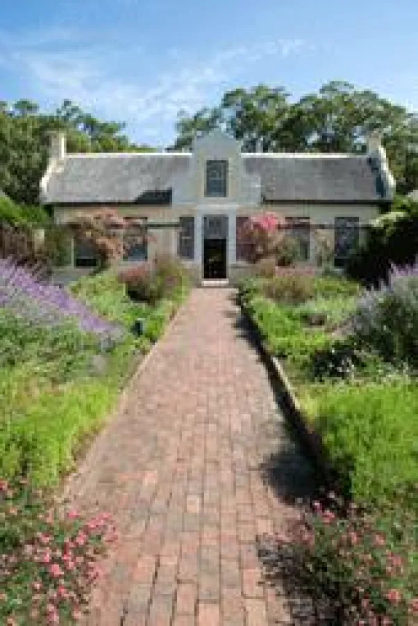 Herrliches Anwesen mit gepflegtem Garten in Südafrika