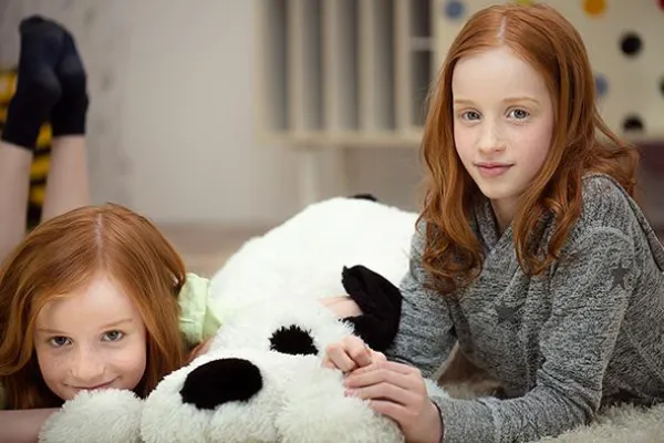 Bild: Weihnachtsshopping: So hilft dein Einkauf armen Kindern