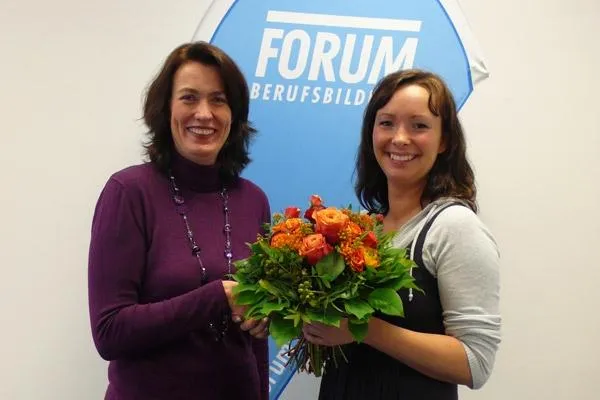 Unsere glückliche Stipendiatin Bild: Unsere glückliche Stipendiatin