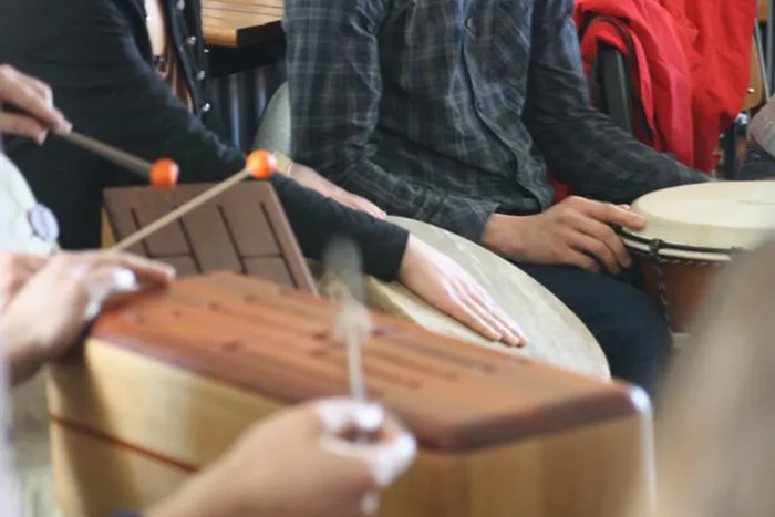 Freies Improvisieren in der Musiktherapie – Fachtagung des Musiktherapiezentrums am UdK Berlin Career College Bild: Freies Improvisieren in der Musiktherapie – Fachtagung des Musiktherapiezentrums am UdK Berlin Career College