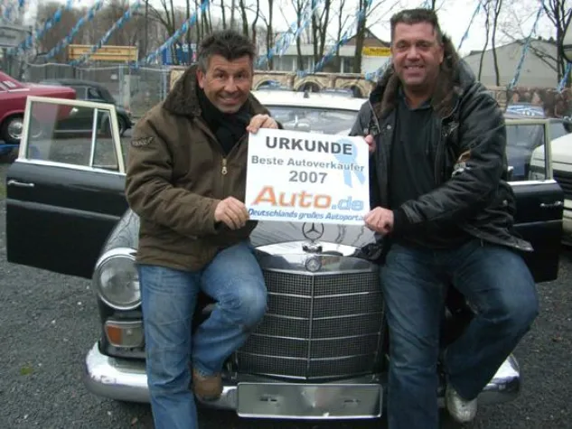RTL-Stars Jörg und Dragan geben Tipps für den Autokauf Bild: RTL-Stars Jörg und Dragan geben Tipps für den Autokauf