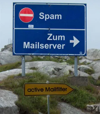 Bild: active Mailfilter - hochdosierte Schutzimpfung für Mailserver
