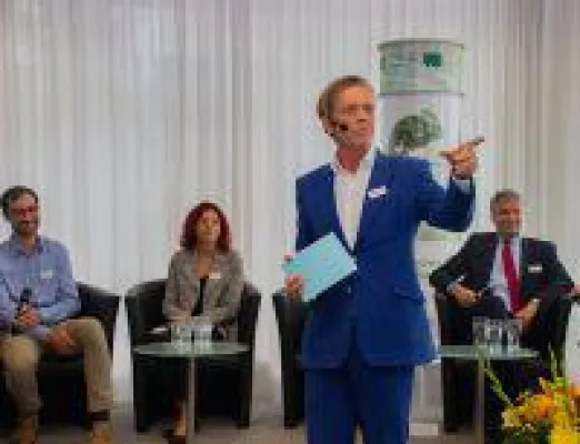 Wandel - Bildung - Mensch: Wer treibt wen? Bild: Wandel - Bildung - Mensch: Wer treibt wen?