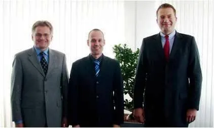 Kartuschen-König schließt Europavertrag mit Dale Carnegie® über Business Coaching Bild: Kartuschen-König schließt Europavertrag mit Dale Carnegie® über Business Coaching