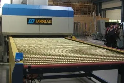Bild: Präzisionsarbeit aus dem Kraichgau - Reli Glastechnologie neuer CLIMAplusSECURIT-Partner