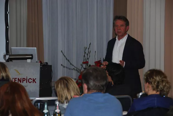 Bild: Biotech-Unternehmen startet Fortbildungsreihe für Zahnärzte