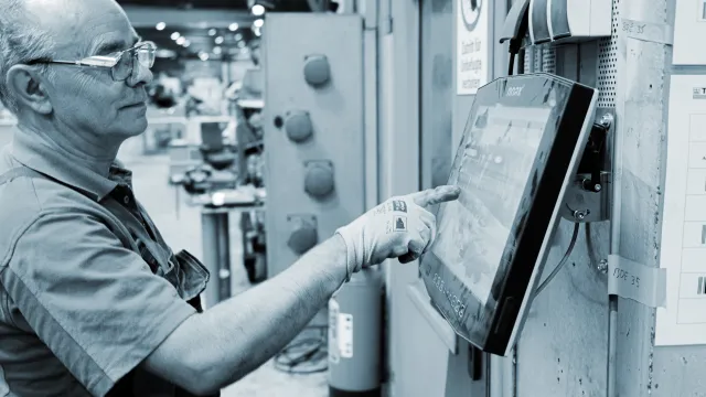 Bild: Starke Industrie-PCs für starke Krane –  Effizienter Einsatz von noax Industrie PCs bei Konecranes