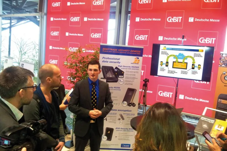 Bild: DIGITTRADE präsentiert innovative Trilogie auf der CeBIT Presspreview