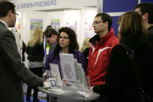 Bild: Chance 2012 - Bereiche Existenzgründung und Weiterbildung mit eigenen Vortragspodien und Programm-Highlights