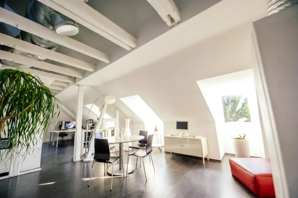 Büro der dotcom Group in der Villa Benz