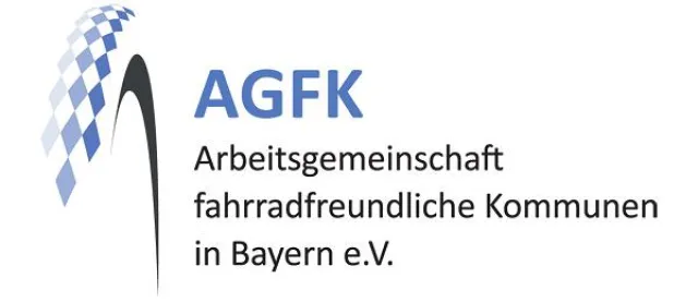 AGFK Bayern aktiv im Sattel und am Informationsstand auf der 4. Etappe der BR-Radltour am 6.8. in Erlangen Bild: AGFK Bayern aktiv im Sattel und am Informationsstand auf der 4. Etappe der BR-Radltour am 6.8. in Erlangen