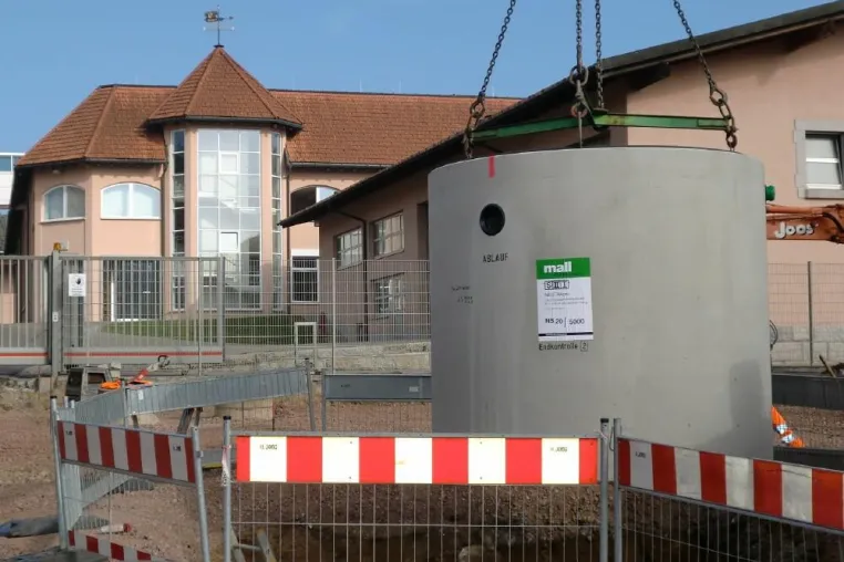Bild: Solide wie Beton - Mall baut seine Marktposition aus