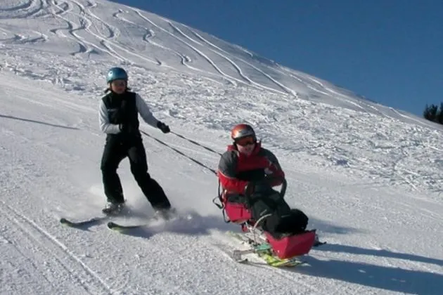 Bild: Faszination Wintersport - Menschen mit Behinderung die Freude am Wintersport vermitteln