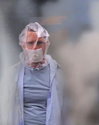 Bild: Zivilschutzmaske MUSKI f. sichere Selbstrettung bei Rauchgas u. Schutz vor Rauchgasvergiftung