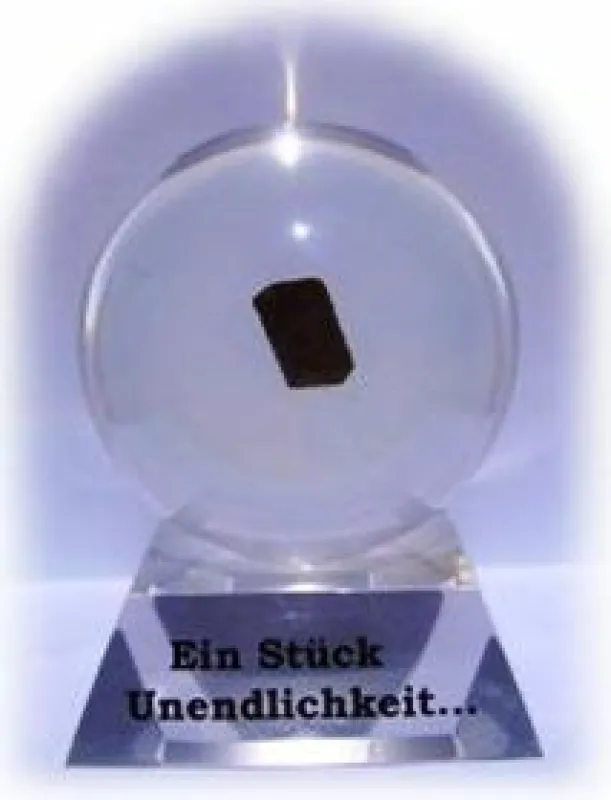 Meteoritensplitter in Acryglas - zu bestellen nur im Internet unter www.mondmakler.de/meteor