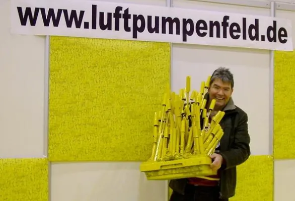 Bild: Startschuss für Ruhr.2010. Rudolf Kley: " Hoffentlich hört jemand den Knall!“