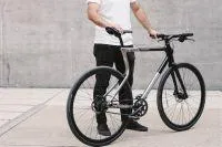 Bild: Fahrradhersteller Urwahn gestaltet Sonderedition mit Motorradhersteller Vagabund Moto